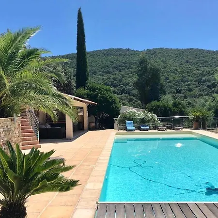 Maison Vue Mer Sur Les Iles D Or لو لا فاندو