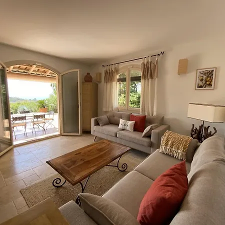 Maison Vue Mer Sur Les Iles D Or فندق مبيت وإفطار